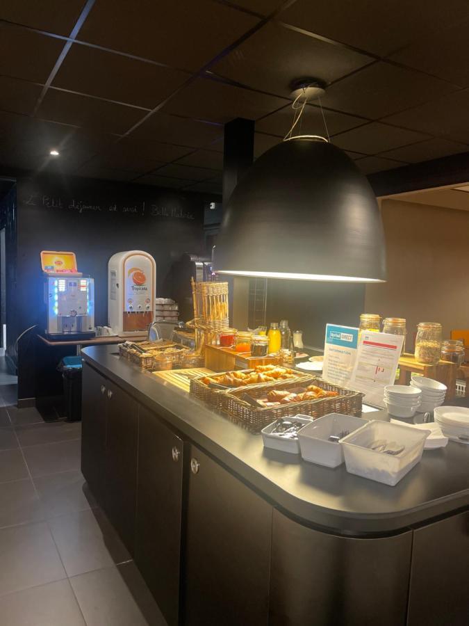 Kyriad Direct Montpellier St Jean De Vedas - La Peyriere Saint-Jean-de-Védas Eksteriør bilde